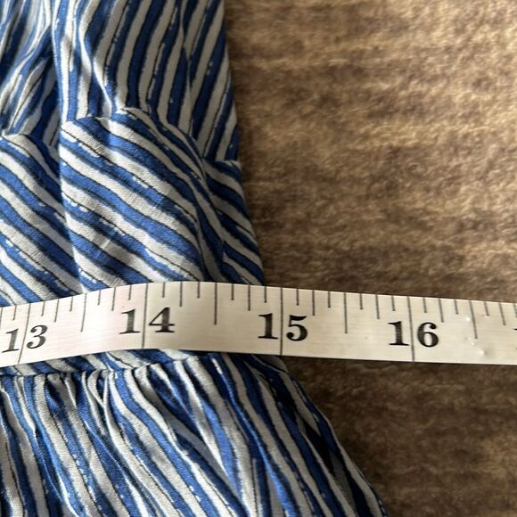 Gap- dress  - Picture 2 of 5